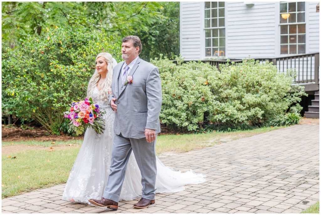 Bride's father walks her down the aisle | Coosada Alabama Wedding Photographer Amanda Horne