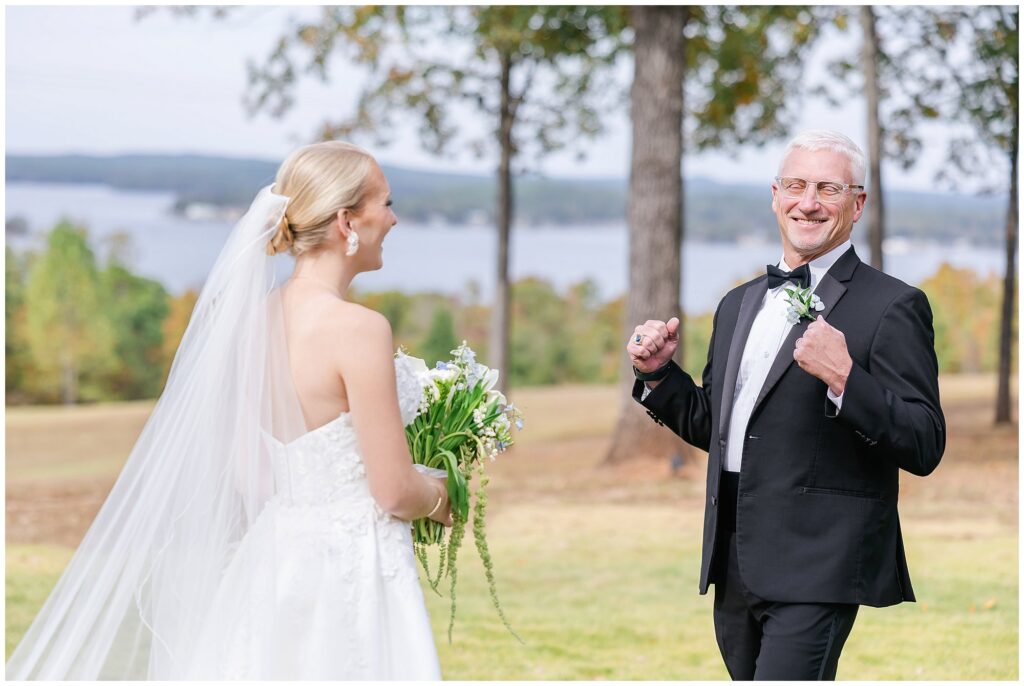 Bride first look with dad at Overlook Farms